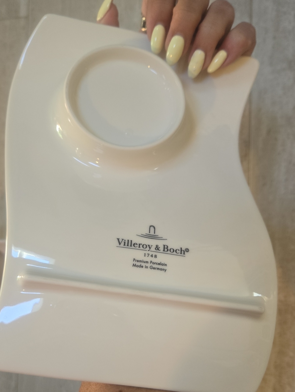 Villeroy & Boch Premium Porcelain New Wave Mug Plate Set - Picture 8 of 8